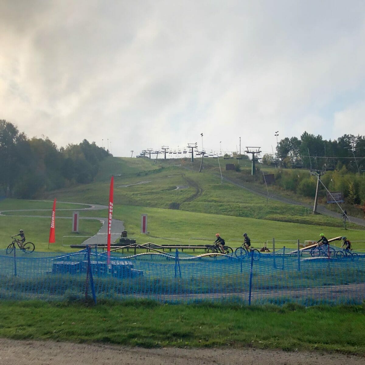 Härligt dagläger med Saltsjöbaden CK MTB i Flottsbro Bike Park