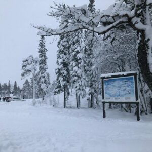 Vallatester i Lindvallens snöklädda skidspår
